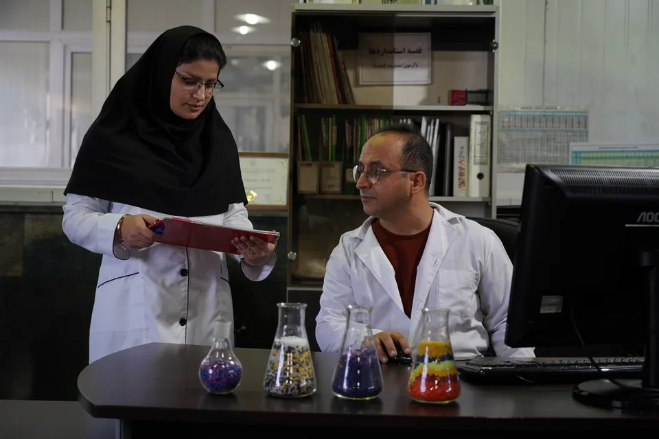 محیط آزمایش و کنترل کیفیت در بوکان پایپ